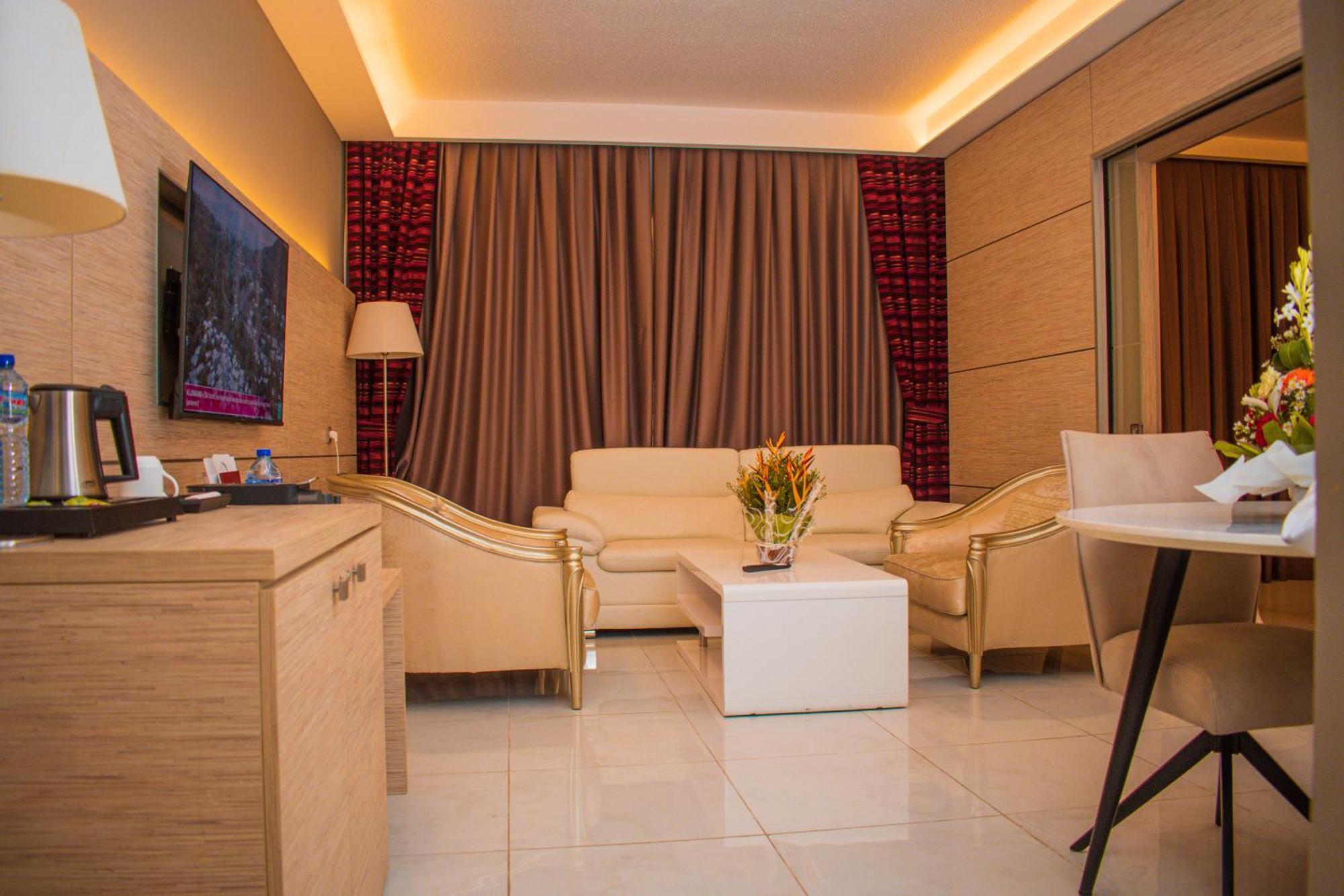 Hotel Sarakawa Lomé Zewnętrze zdjęcie