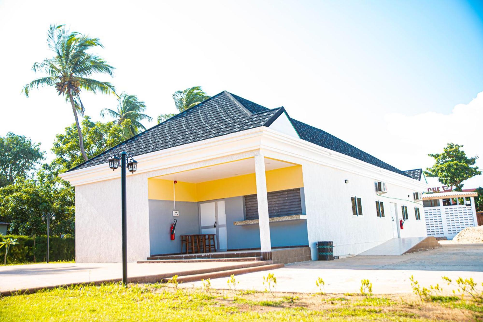 Hotel Sarakawa Lomé Zewnętrze zdjęcie
